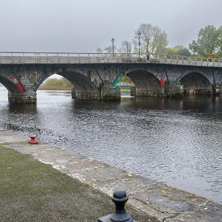 Waterfront Self Catering Houses Carrick on Shannon Kültér fotó