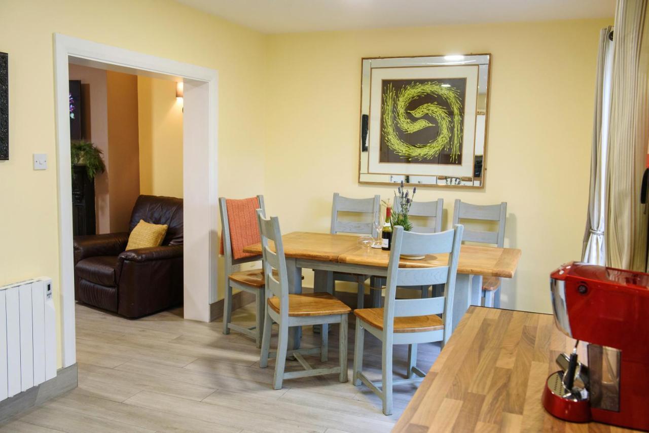 Waterfront Self Catering Houses Carrick on Shannon Kültér fotó
