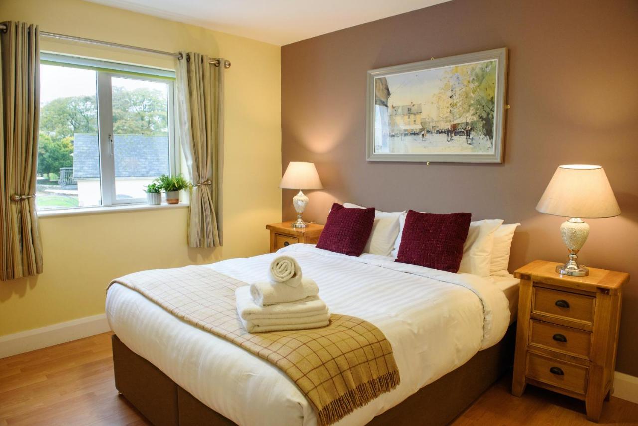 Waterfront Self Catering Houses Carrick on Shannon Kültér fotó